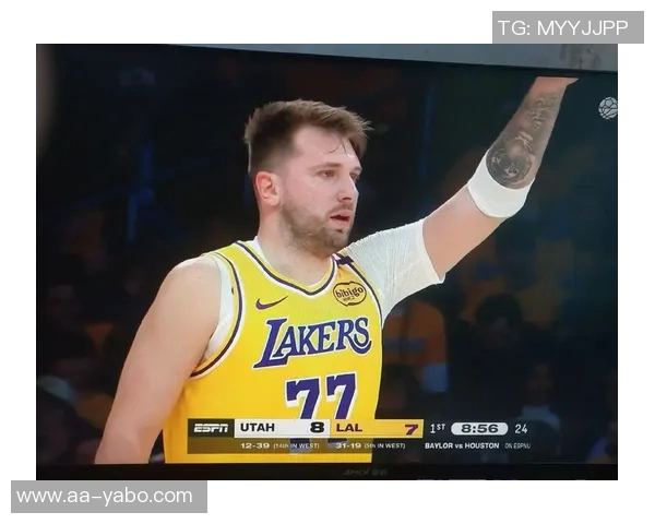 东契奇赞文班:第三年已展现MVP潜力令人惊叹 东契奇赞文班:第三年已展现MVP潜力令人惊叹