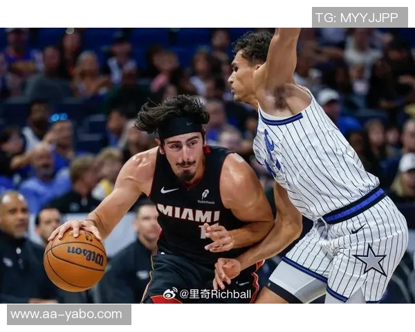 哈克斯盛赞约维奇潜力无限称其为球队带来全新战术活力